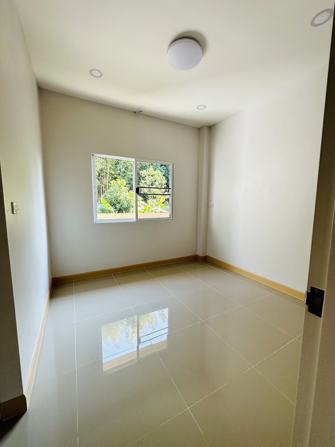 3 Bedroom House For Sale in Nam Phrae, Hang Dong, Chiang Mai - Image 7