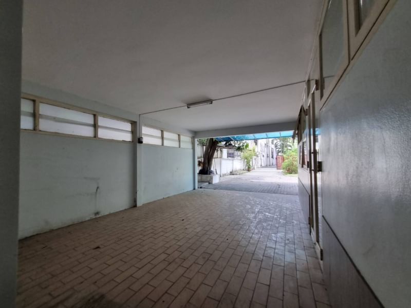 Studio House  in Khlong Tan Nuea, Vadhana, Bangkok - Image 6