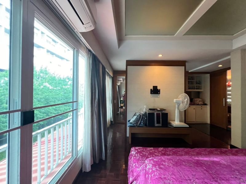 3 Bedroom Townhouse  in Khlong Tan Nuea, Vadhana, Bangkok - Image 19
