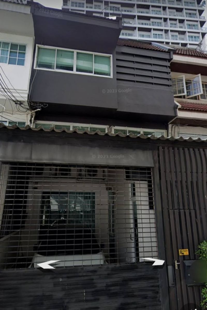 3 Bedroom Townhouse  in Khlong Tan Nuea, Vadhana, Bangkok - Image 1