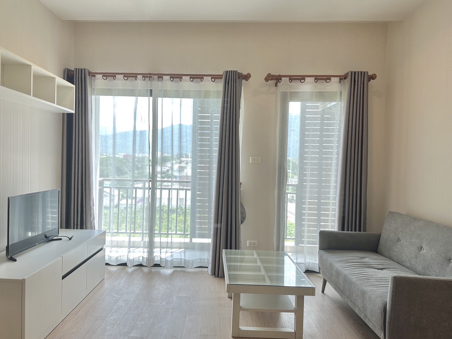 properties%2F08hndkbxOns3ZxInIdfd%2Fpics%2FmI60jqZzT8mTAxkIOSeT-S__19120257_0.jpg?alt=media&token=d8f79ea4-3bf4-4e69-98dd-ee7ba31f8fbe