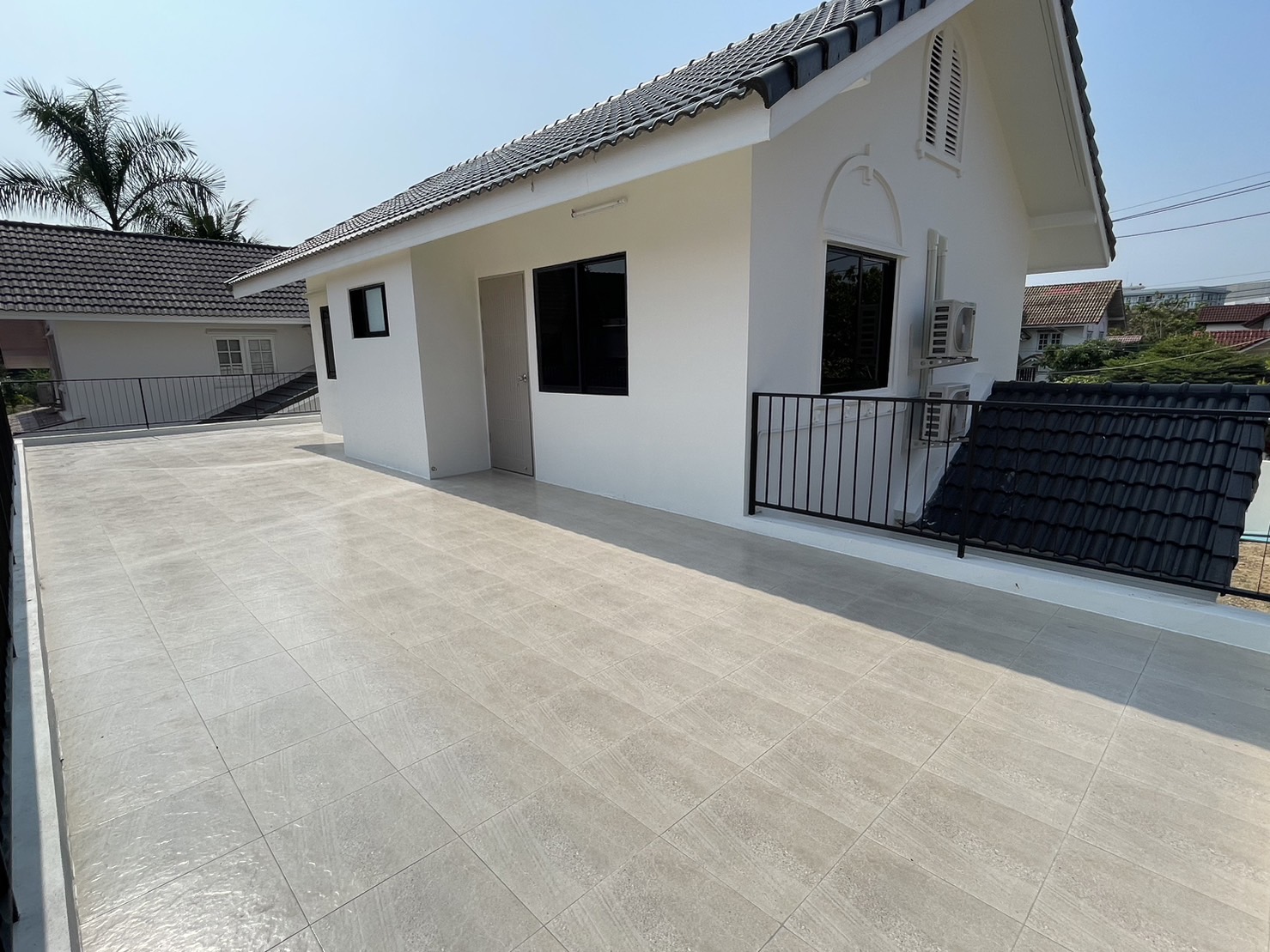 4 Bedroom House For Sale in Fa Ham, Mueang Chiang Mai, Chiang Mai - Image 2