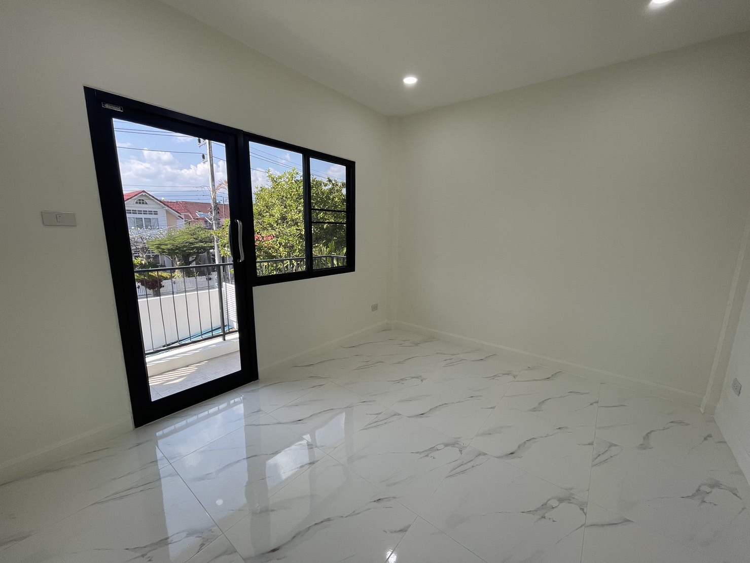 4 Bedroom House For Sale in Fa Ham, Mueang Chiang Mai, Chiang Mai - Image 6