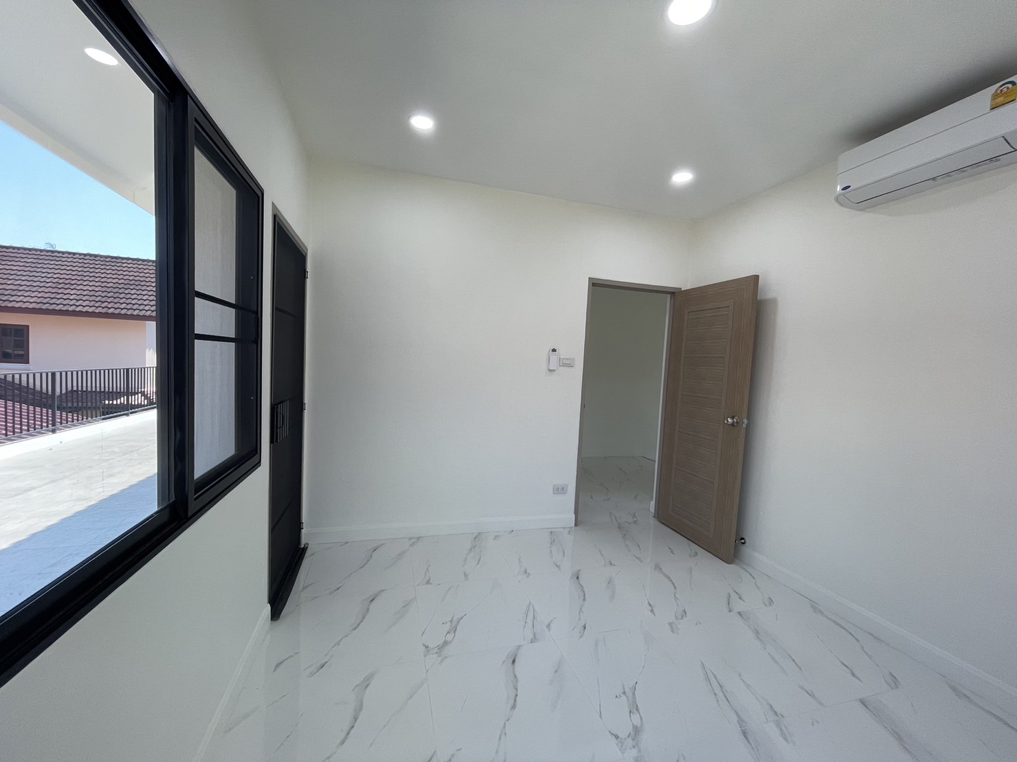 4 Bedroom House For Sale in Fa Ham, Mueang Chiang Mai, Chiang Mai - Image 5