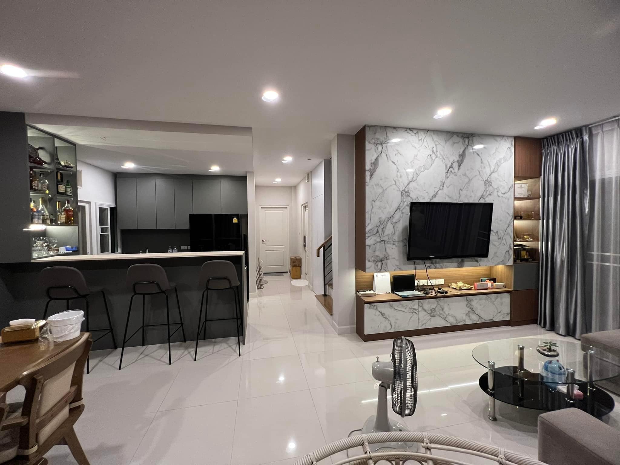 4 Bedroom House For Sale in Khlong Song Ton Nun, Lat Krabang, Bangkok - Image 9