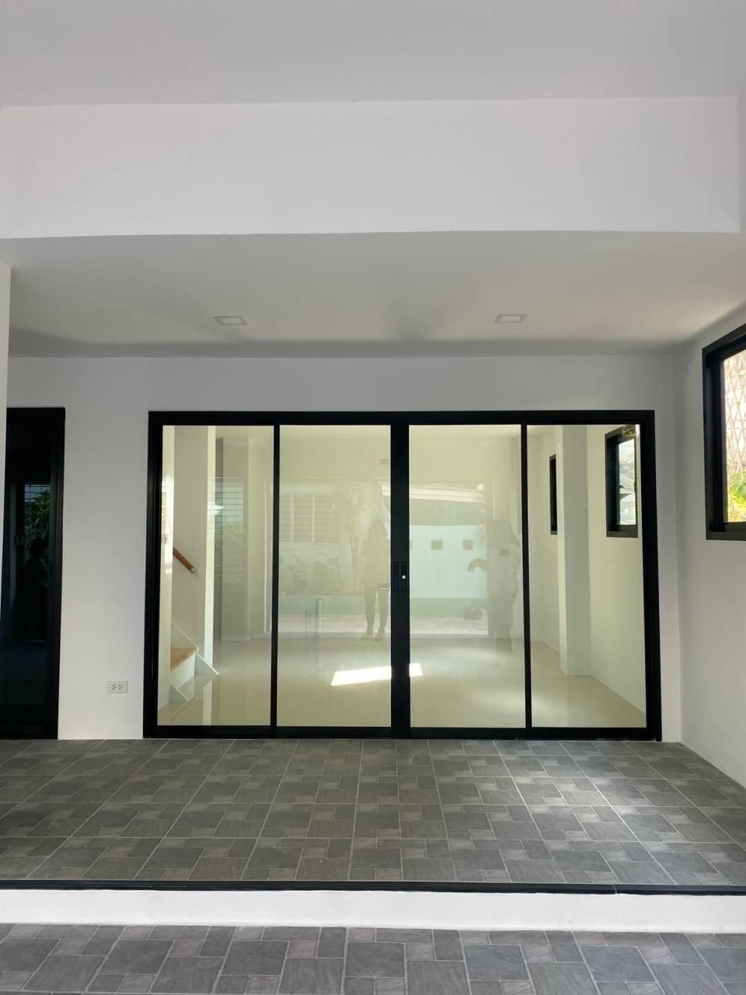 3 Bedroom House For Sale in Khlong Tan Nuea, Vadhana, Bangkok - Image 2