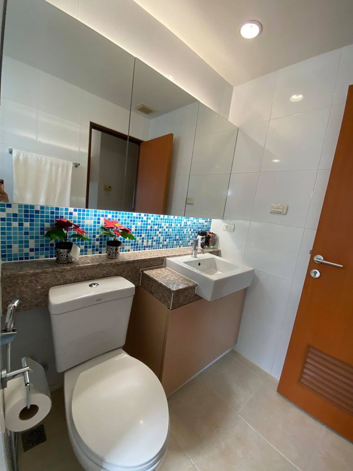 Residence 52 Condominium - Image 7