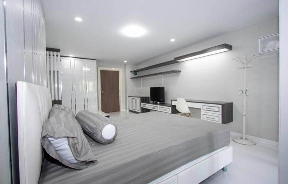 Hillside 4 Condotel - Image 6