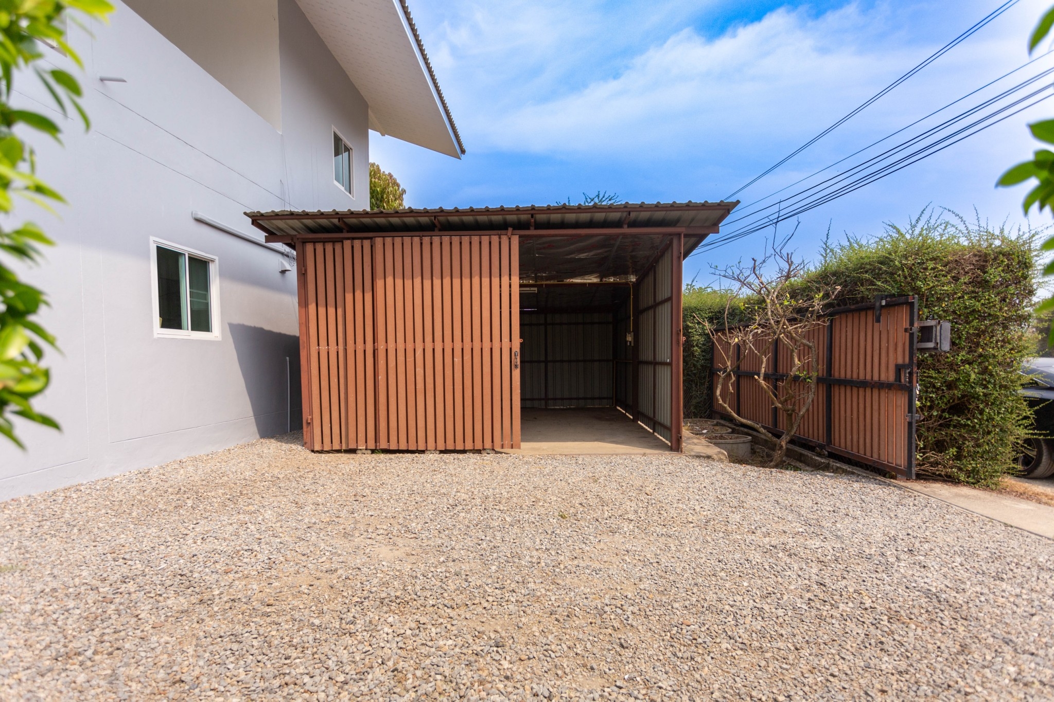 4 Bedroom House For Sale in Nam Phrae, Hang Dong, Chiang Mai - Image 3
