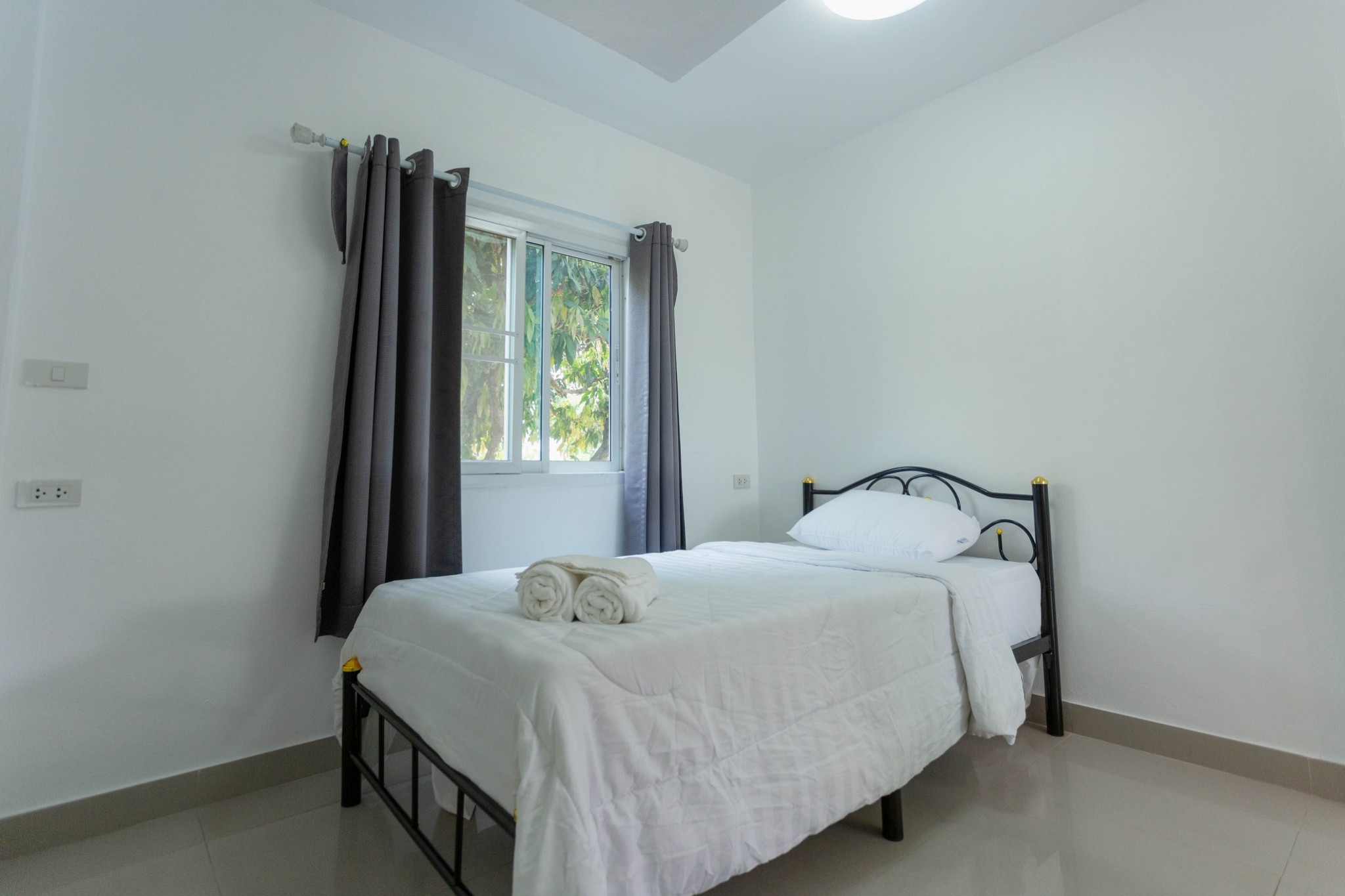 4 Bedroom House For Sale in Nam Phrae, Hang Dong, Chiang Mai - Image 17