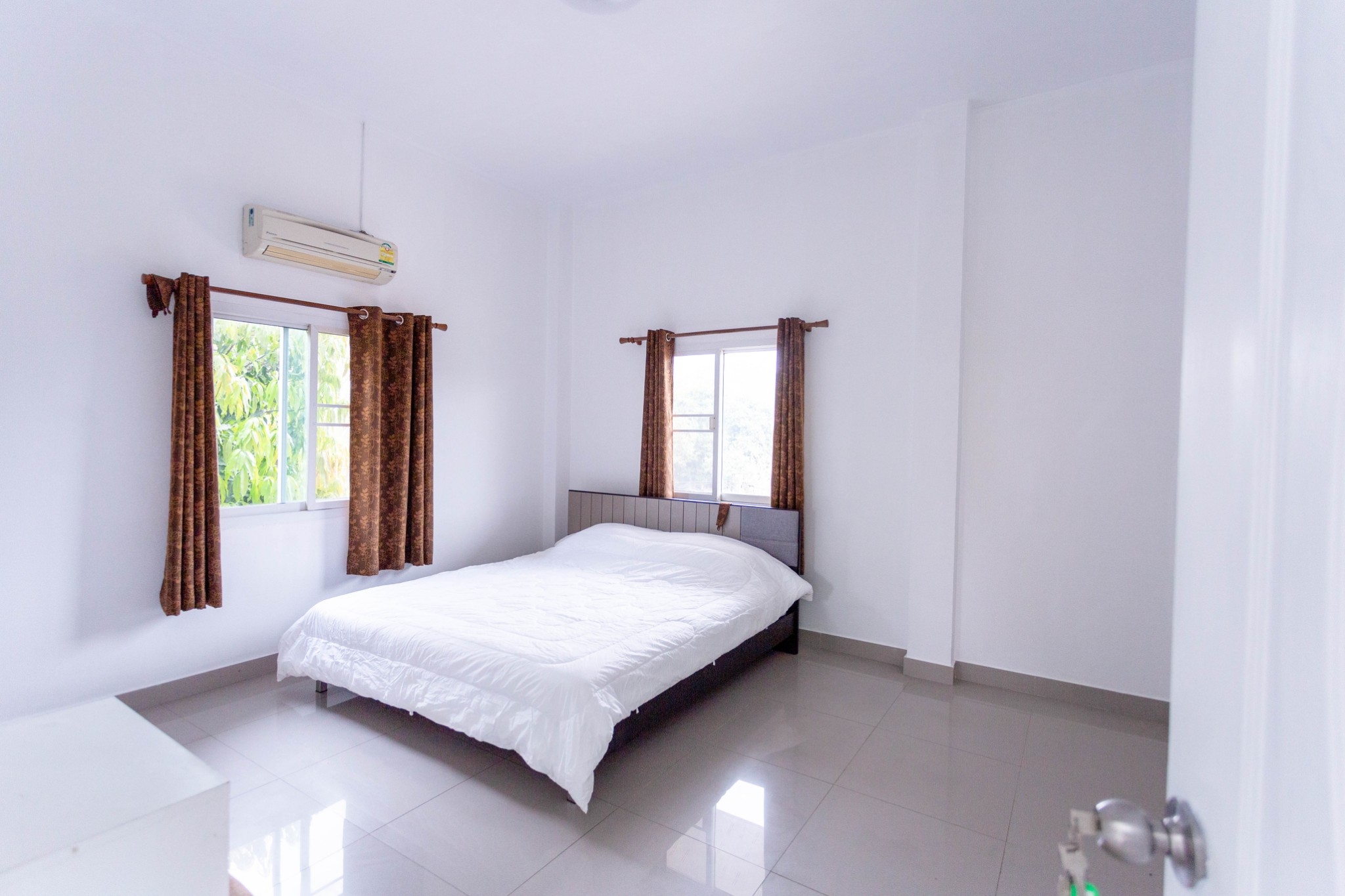 4 Bedroom House For Sale in Nam Phrae, Hang Dong, Chiang Mai - Image 30