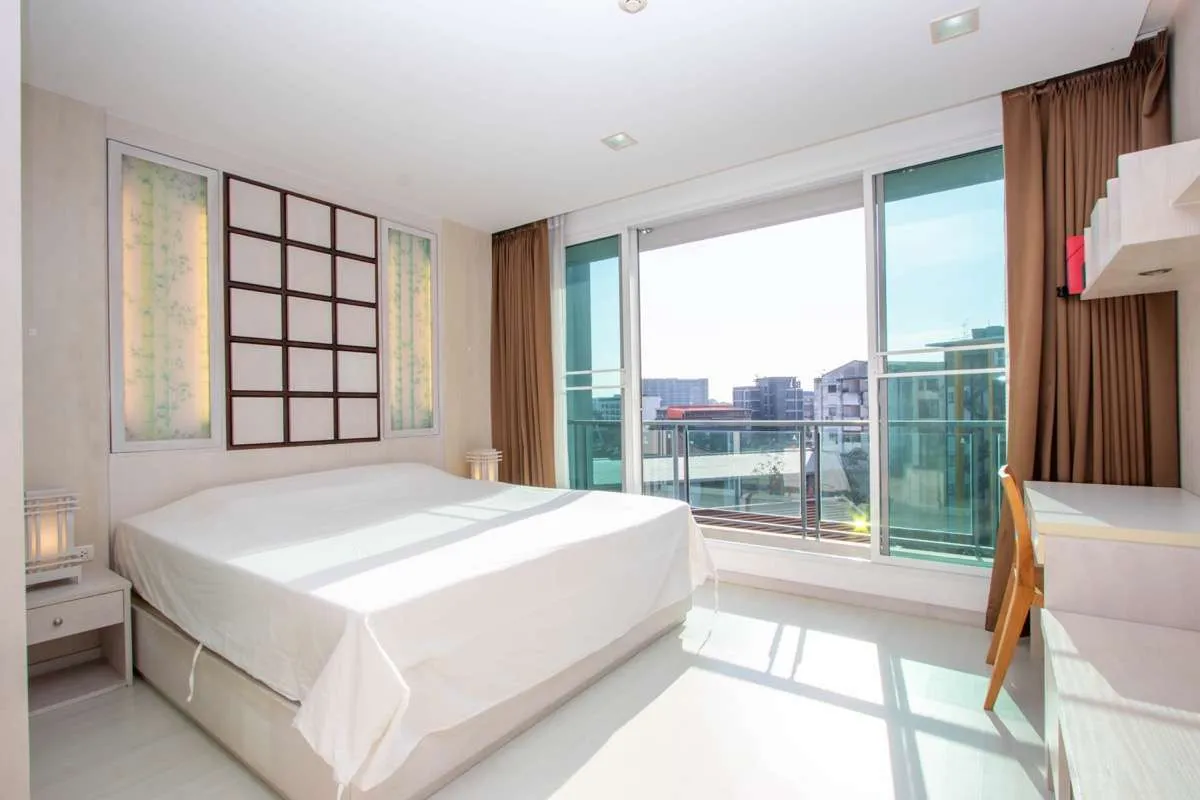 S Condo - Image 8
