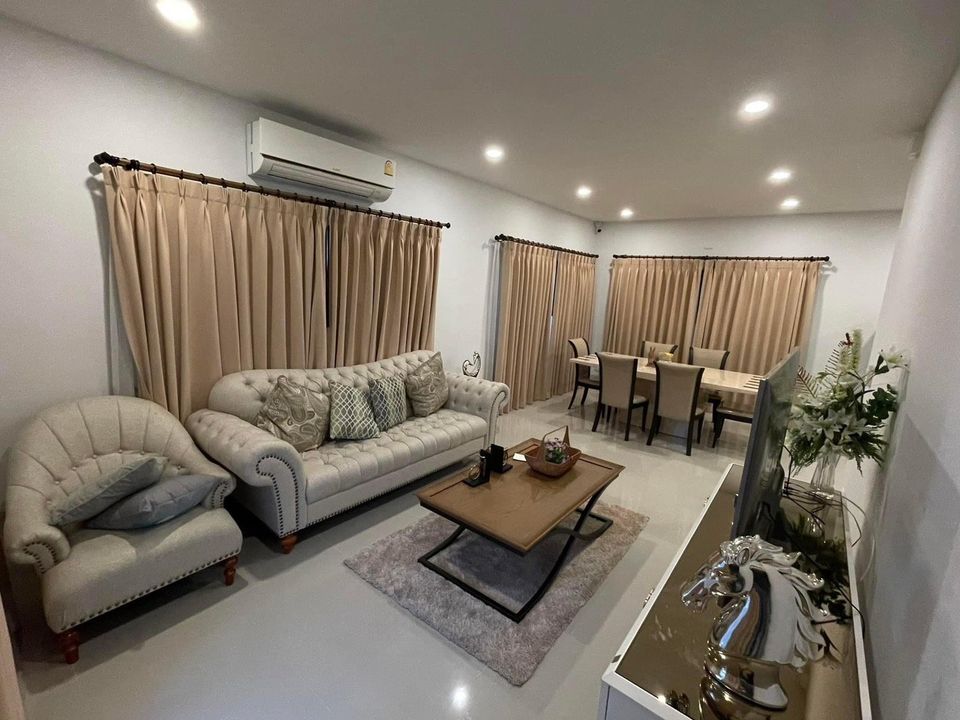 4 卧室 独立房屋 出租 在  - Image 3