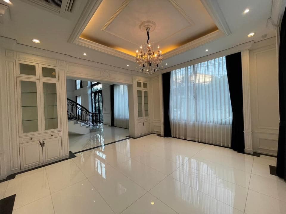 13 Bedroom House For Sale in Khlong Tan Nuea, Vadhana, Bangkok - Image 26