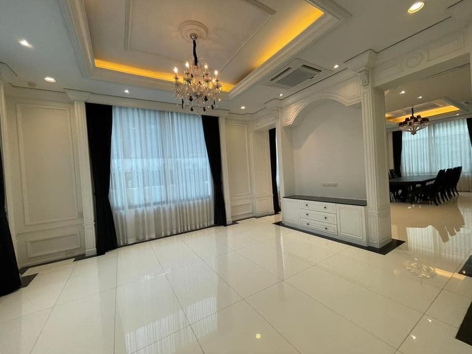 13 Bedroom House For Sale in Khlong Tan Nuea, Vadhana, Bangkok - Image 28