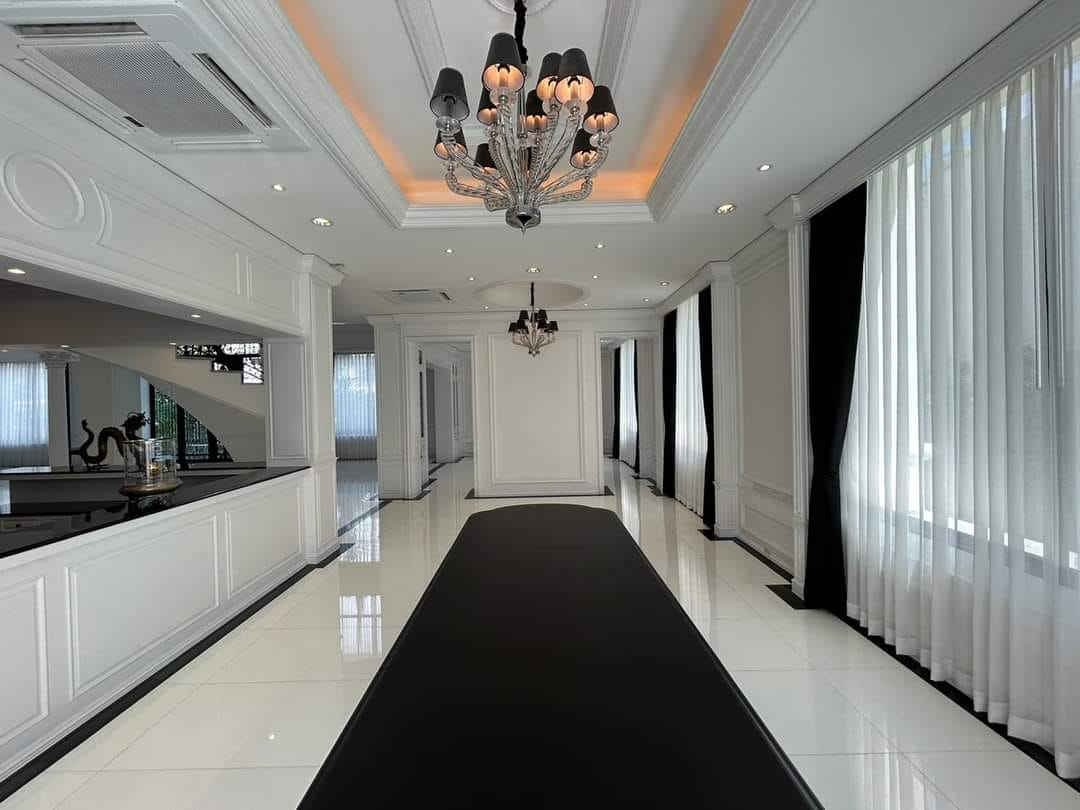 13 Bedroom House For Sale in Khlong Tan Nuea, Vadhana, Bangkok - Image 6