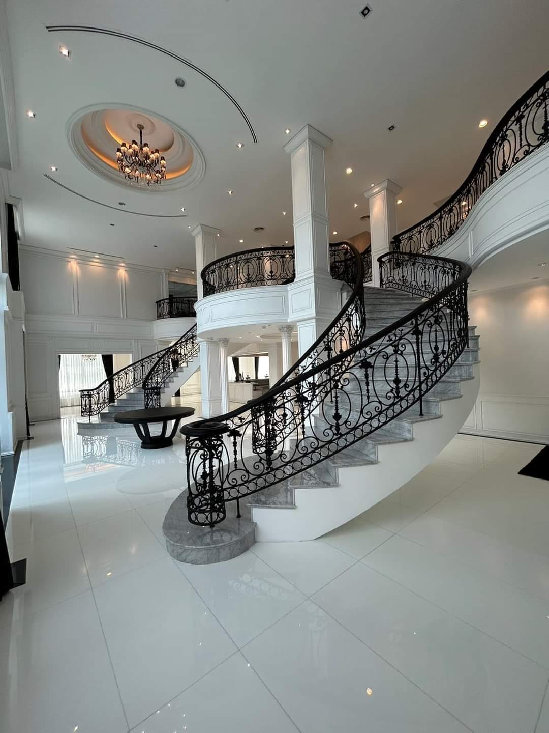 13 Bedroom House For Sale in Khlong Tan Nuea, Vadhana, Bangkok - Image 16