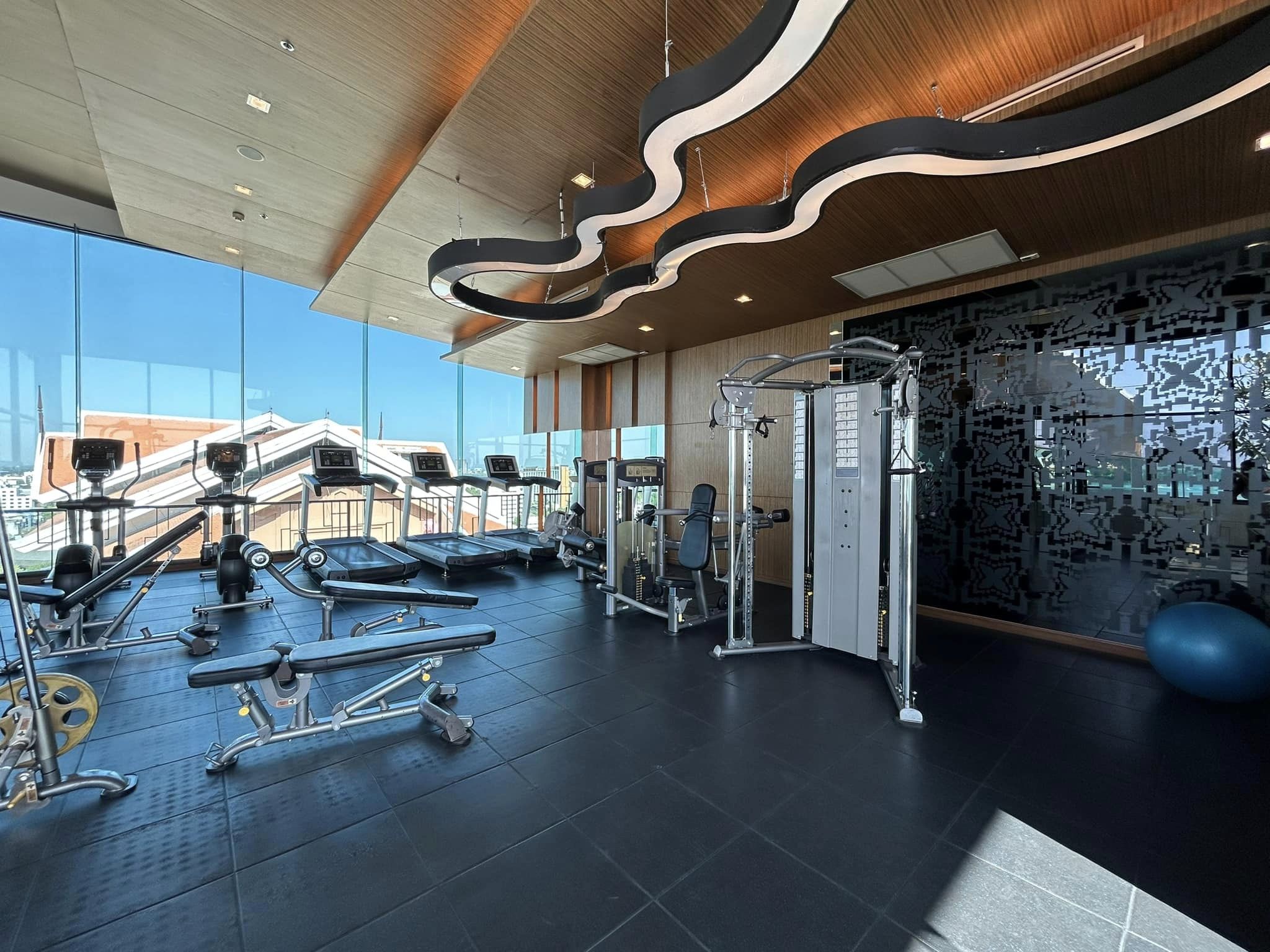 Astra Condo - Image 13