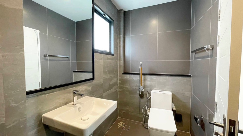 3 Bedroom House For Sale in Bang Kaeo, Bang Phli, Samut Prakan - Image 9