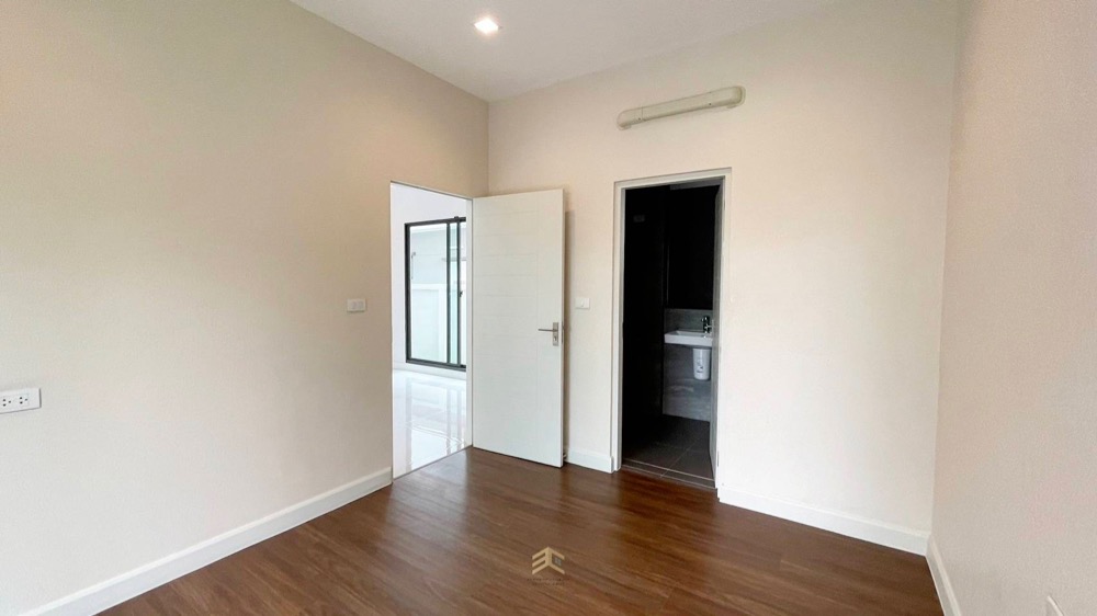 3 Bedroom House For Sale in Bang Kaeo, Bang Phli, Samut Prakan - Image 4