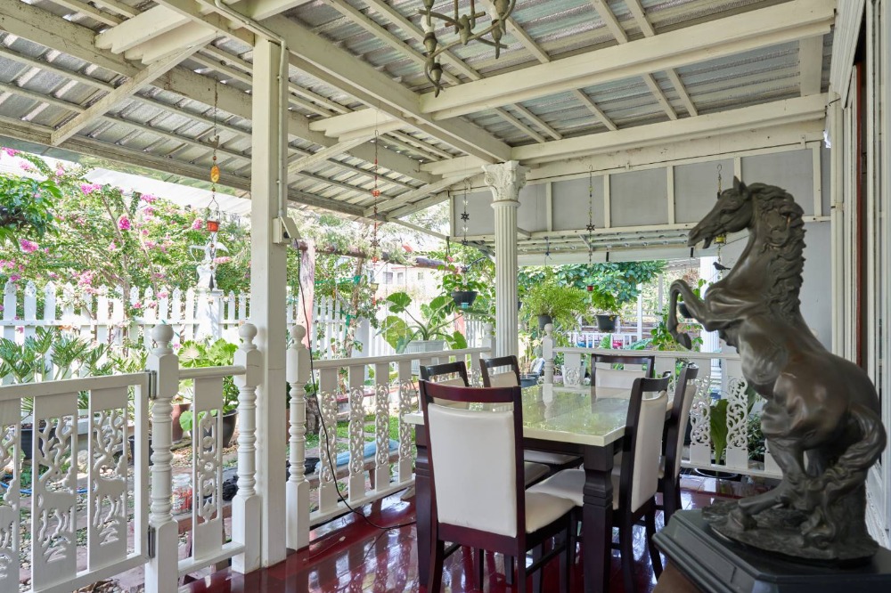 4 Bedroom House For Sale in Khlong Toei, Khlong Toei, Bangkok - Image 12