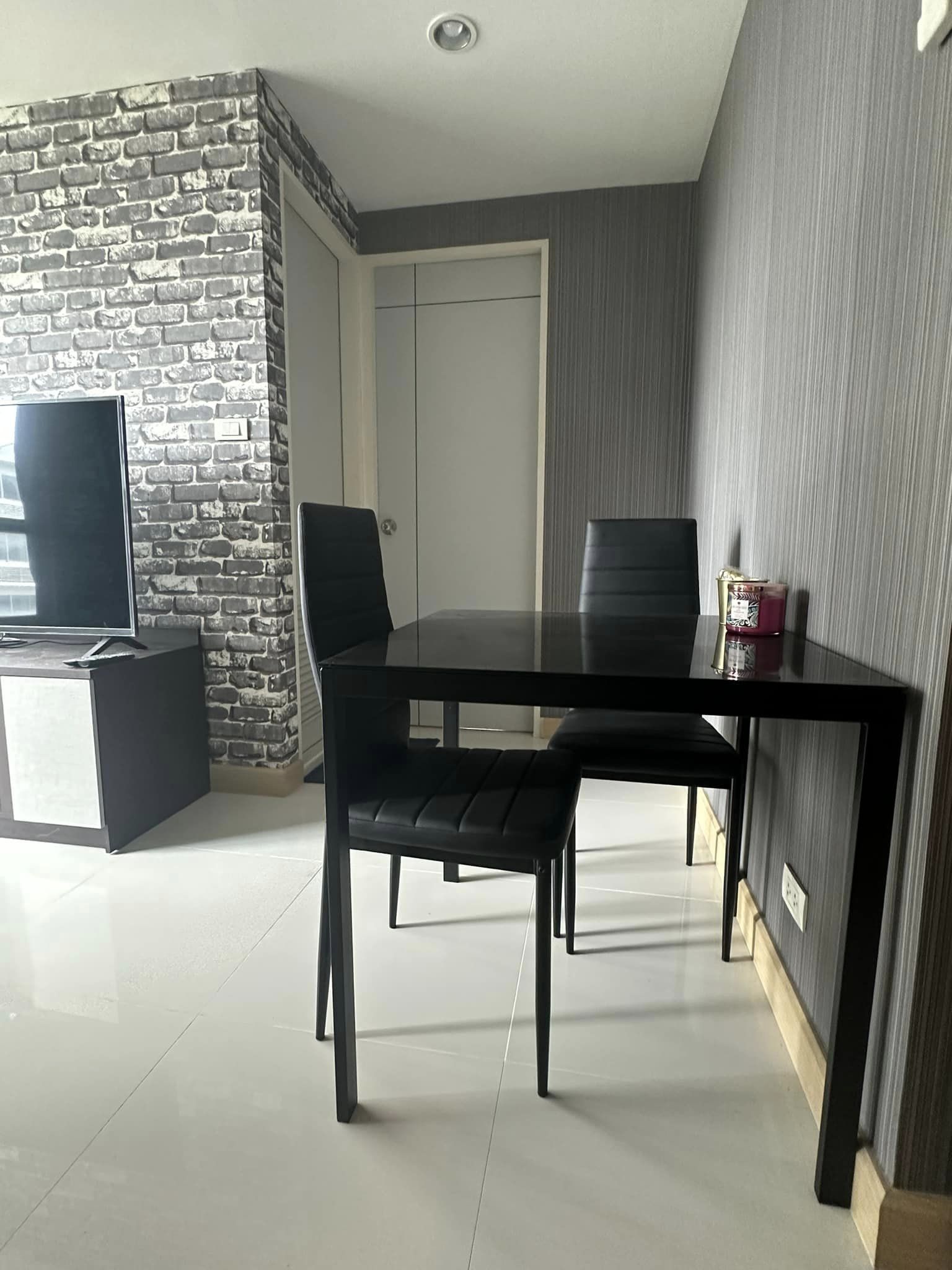 The President Condo Sukhumvit 81 - Image 2