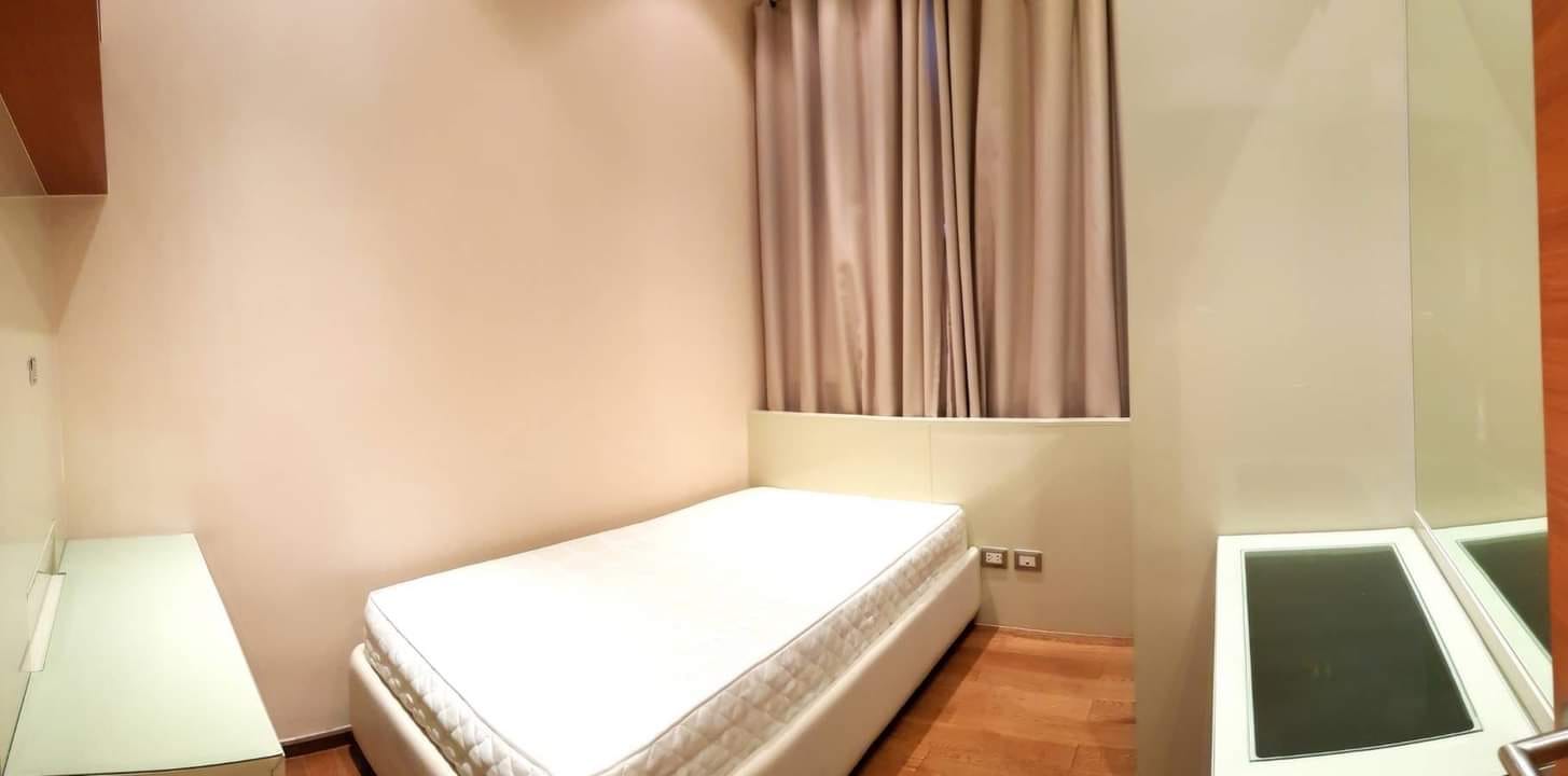 The Address Sukhumvit 28 - Image 2