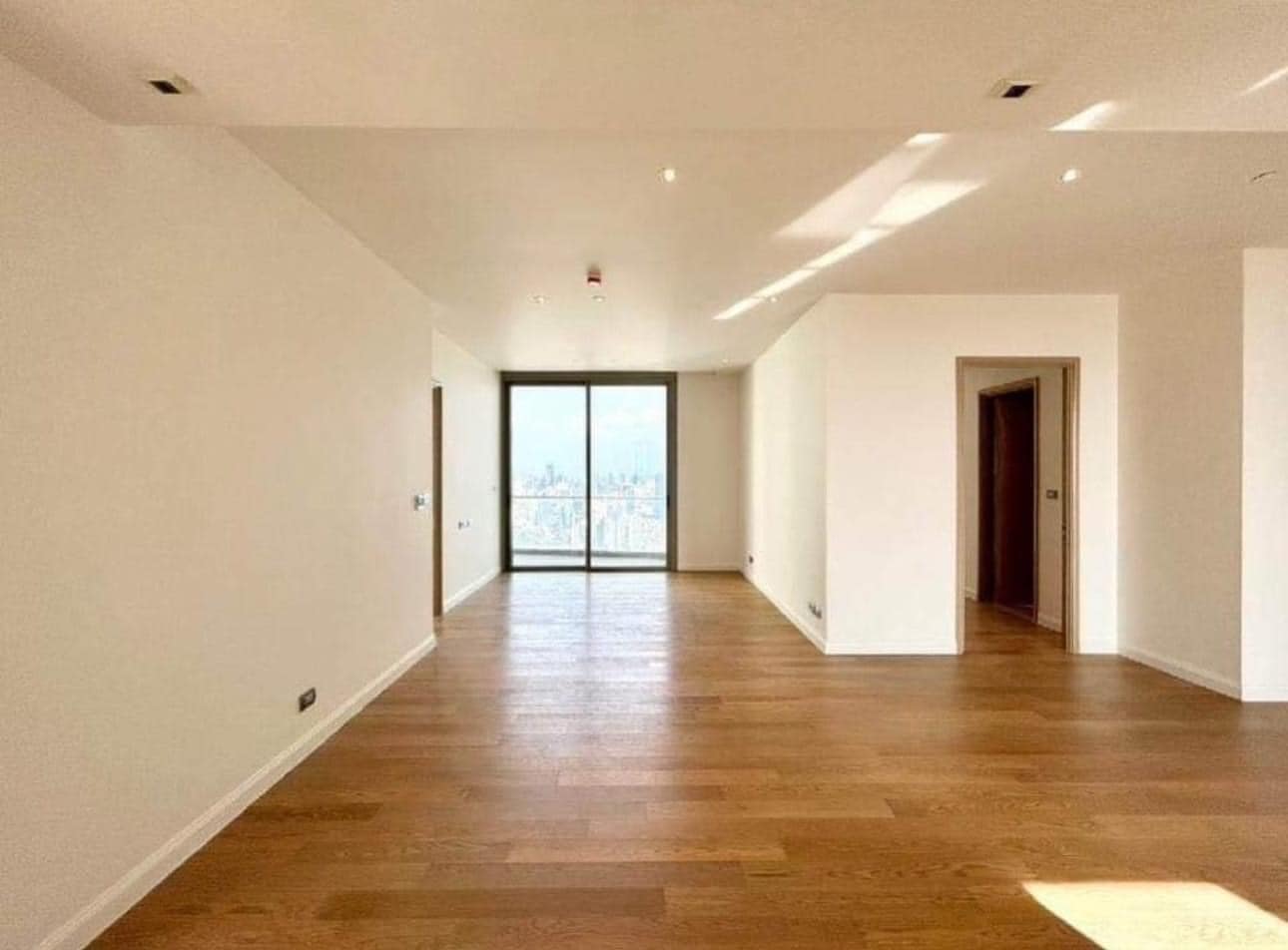 Magnolias Waterfront Residences - Image 2