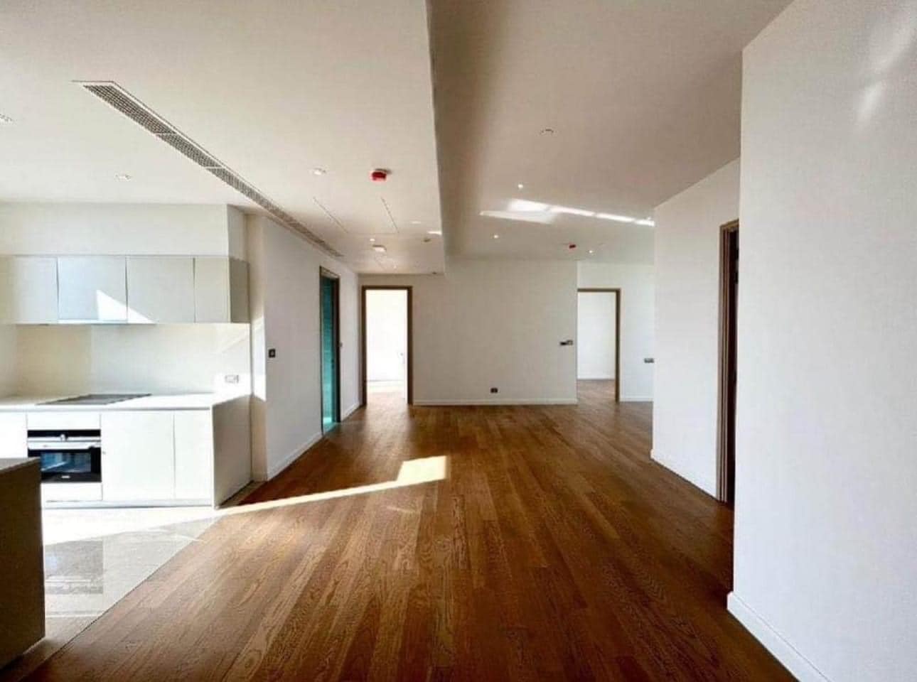 Magnolias Waterfront Residences - Image 6