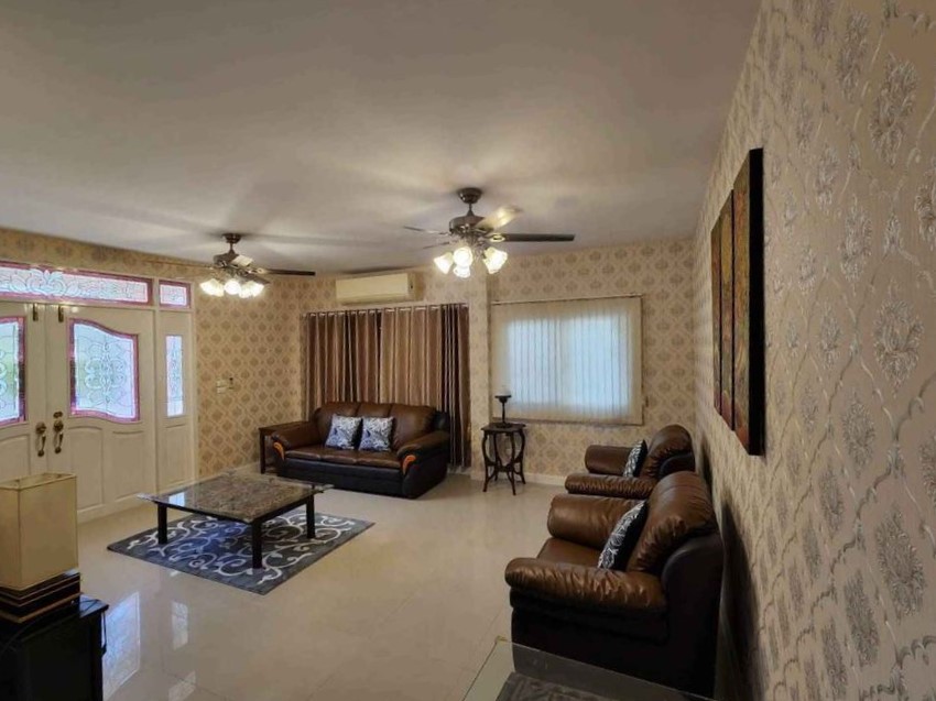 Palm Springs Country Home - Image 2