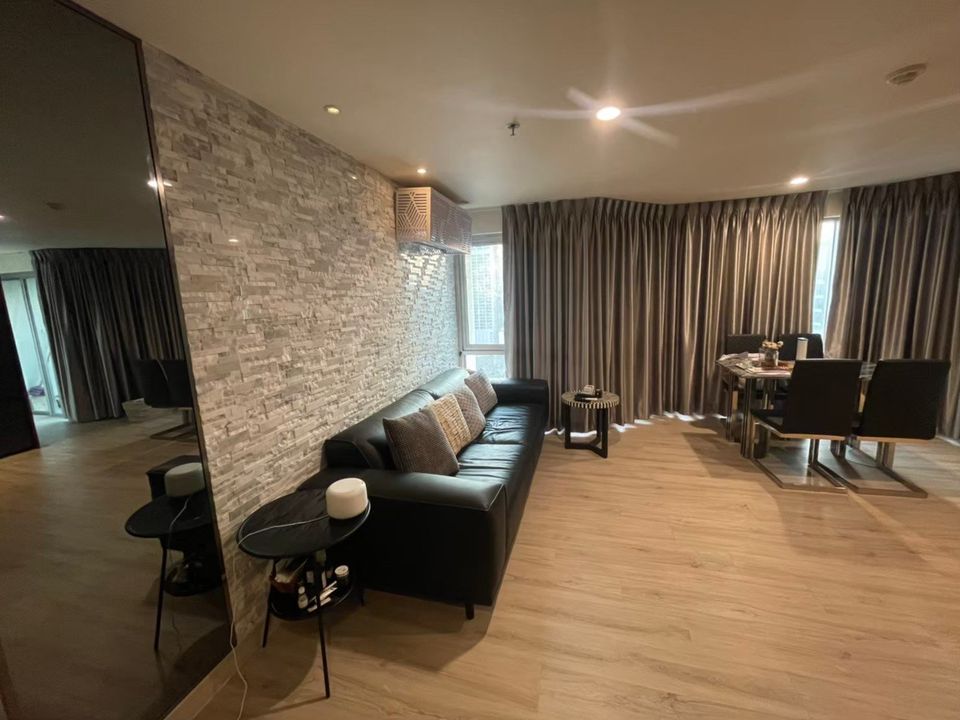 Sukhumvit Suite - Image 1