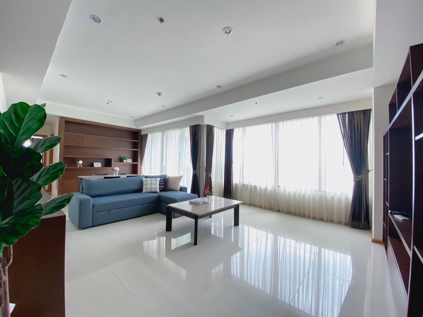 The Emporio Place - Image 4