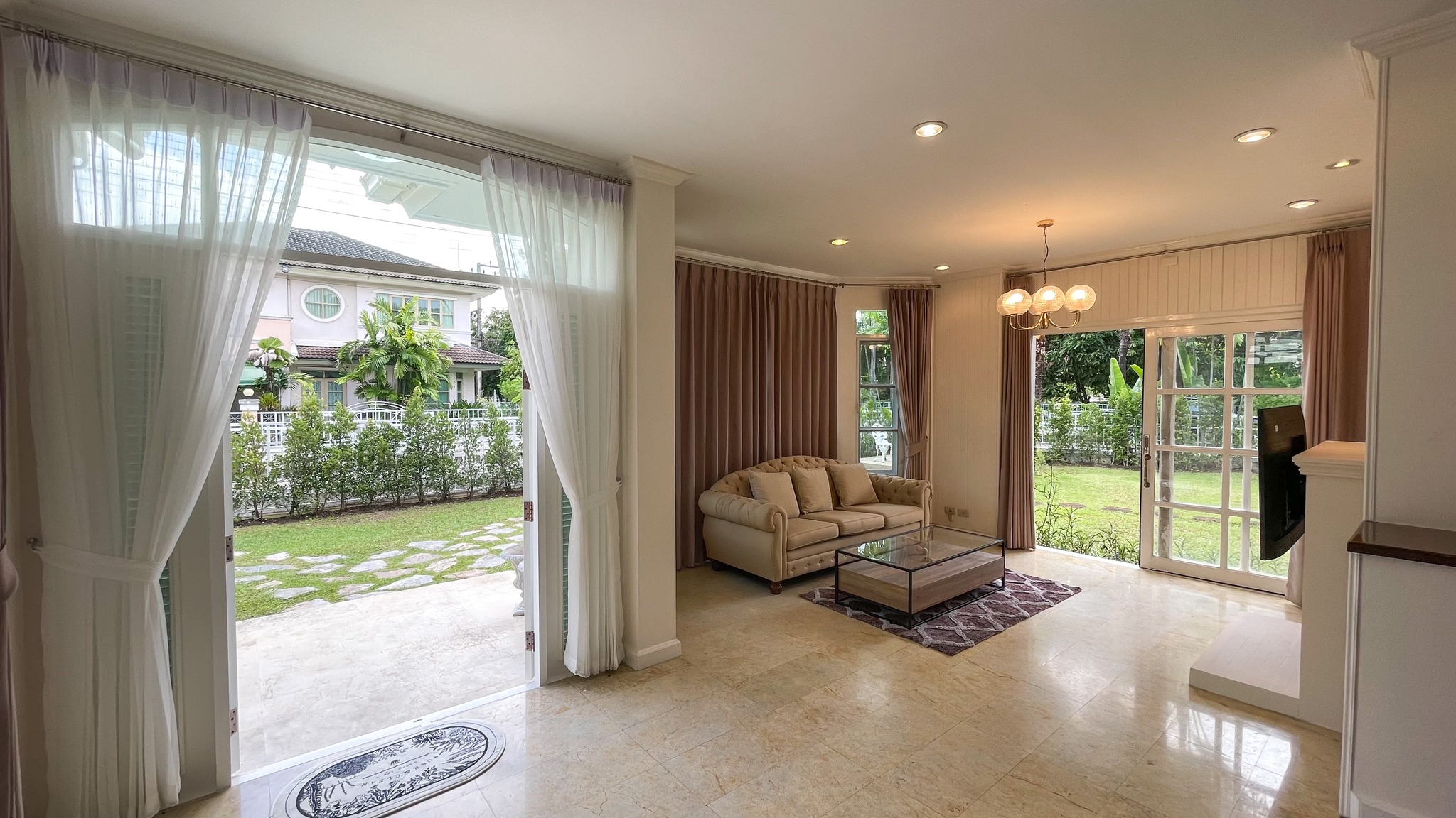 Land and Houses Park San Sai - Image 20