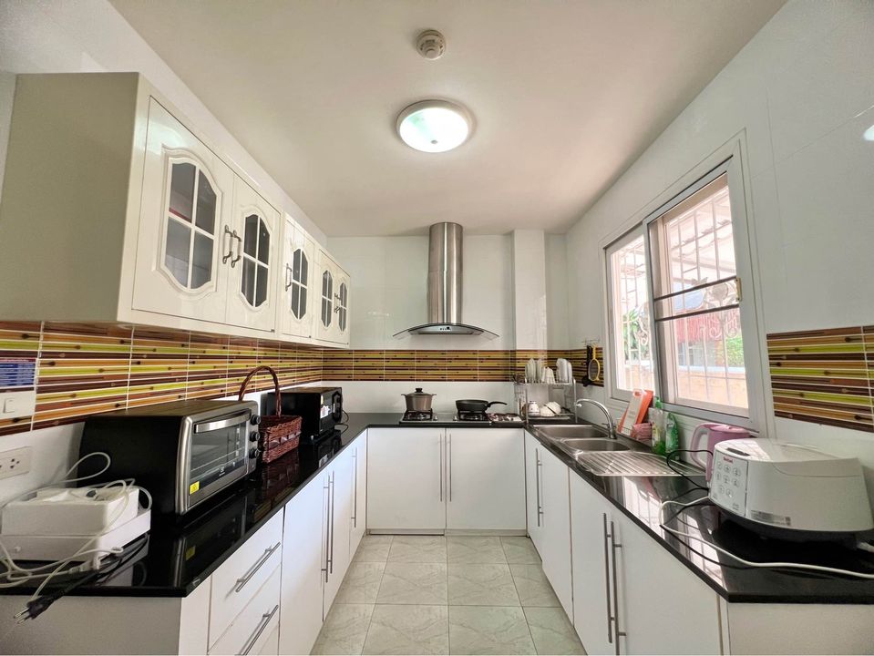 3 Bedroom House For Sale in Nong Khwai, Hang Dong, Chiang Mai - Image 17