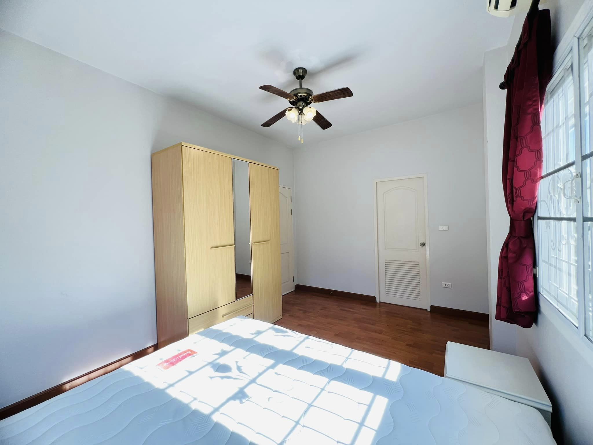 3 Bedroom House For Sale in Nong Khwai, Hang Dong, Chiang Mai - Image 18