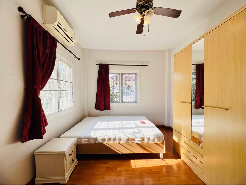 3 Bedroom House For Sale in Nong Khwai, Hang Dong, Chiang Mai - Image 5
