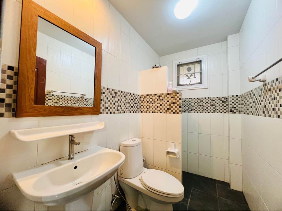 3 Bedroom House For Sale in Nong Khwai, Hang Dong, Chiang Mai - Image 13