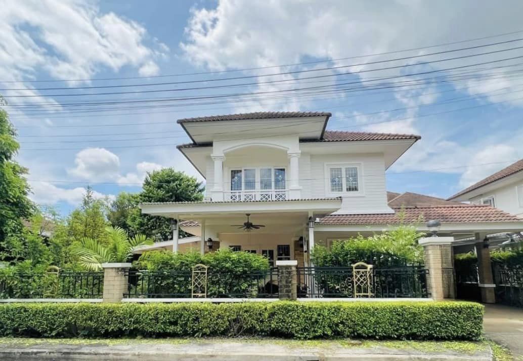 3 Bedroom House For Sale in Nong Khwai, Hang Dong, Chiang Mai - Image 1
