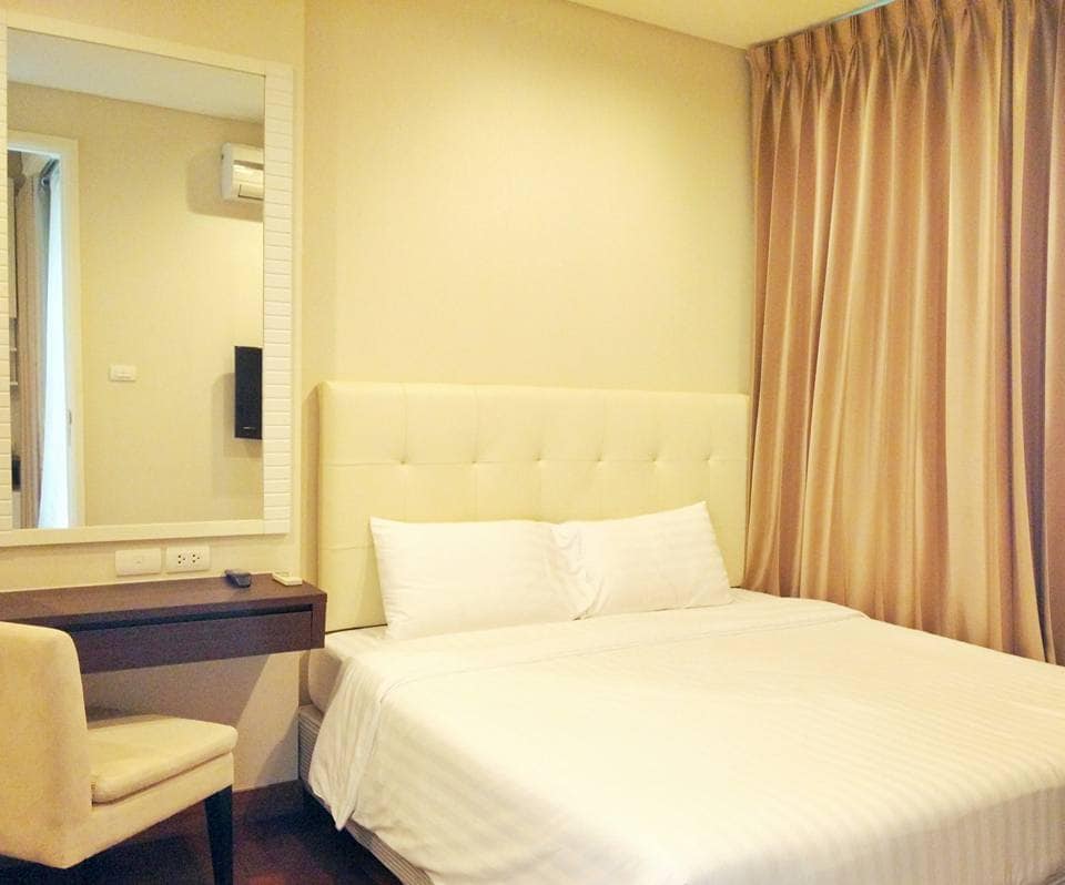 Ivy Thonglor 23 - Image 2