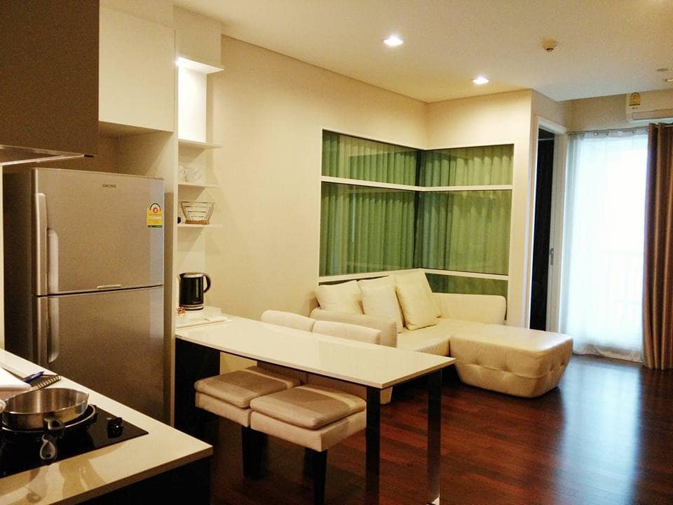 Ivy Thonglor 23 - Image 1