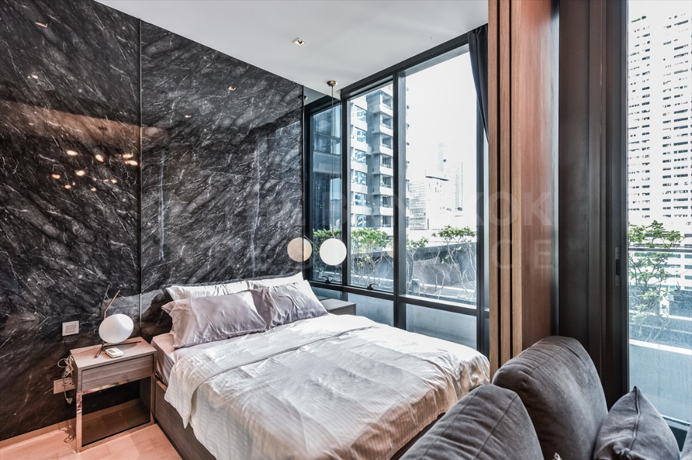 Ashton Silom - Image 4