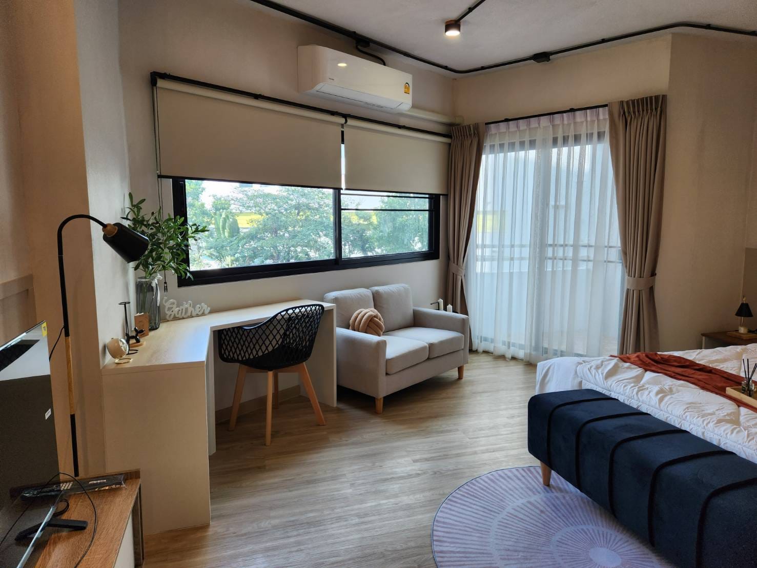 Riverside Condo - Image 14