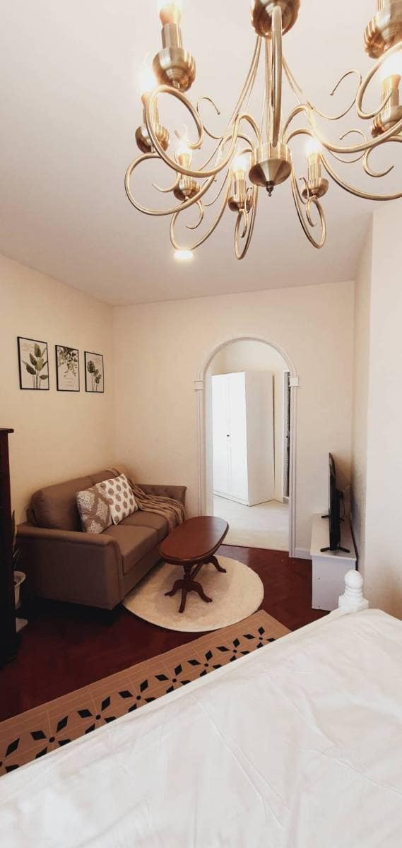 Riverside Condo - Image 4