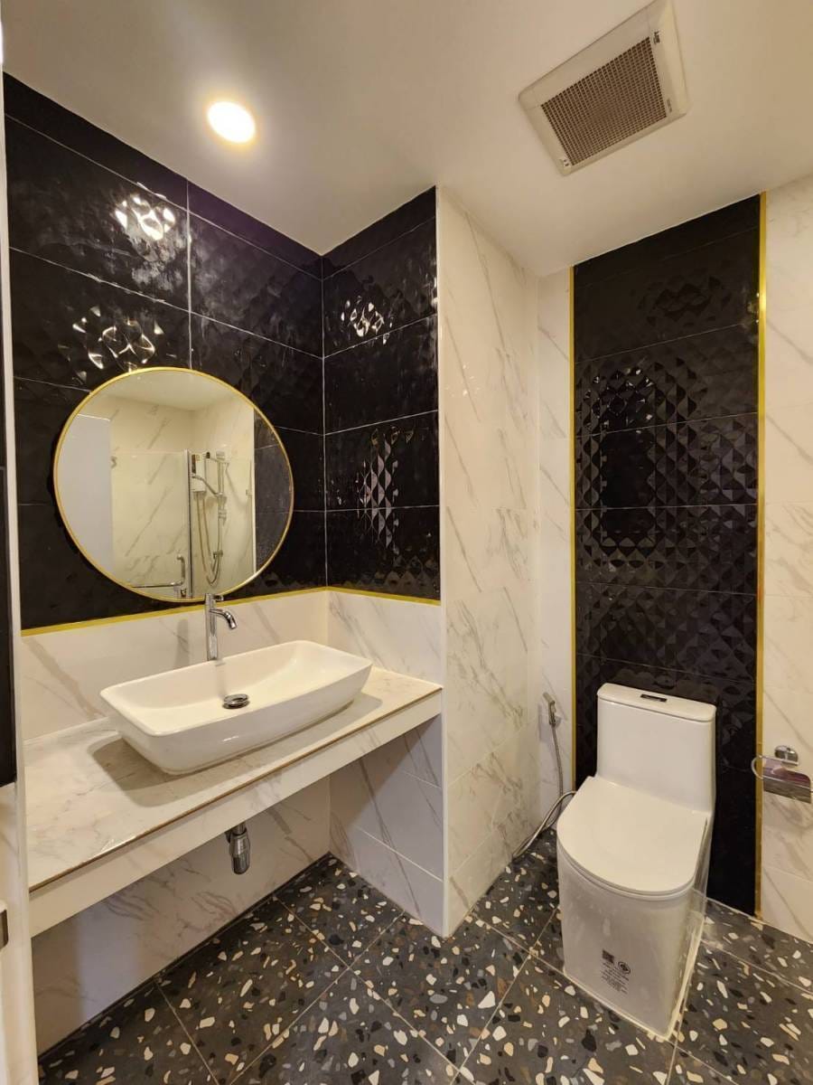 Riverside Condo - Image 10