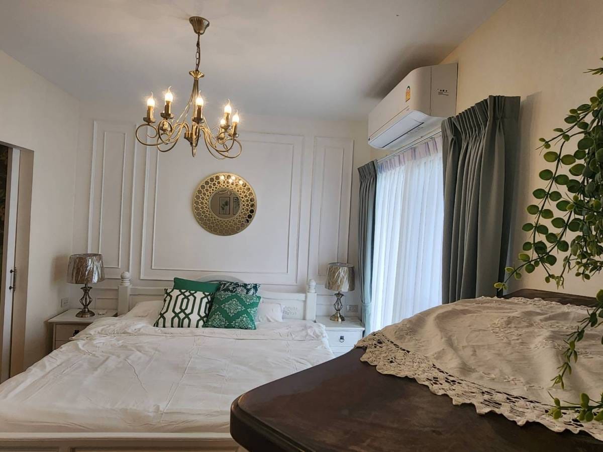 Riverside Condo - Image 13