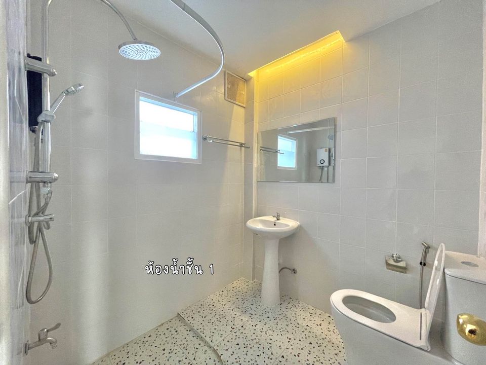 2 Bedroom Townhouse For Sale in Nong Chom, San Sai, Chiang Mai - Image 5