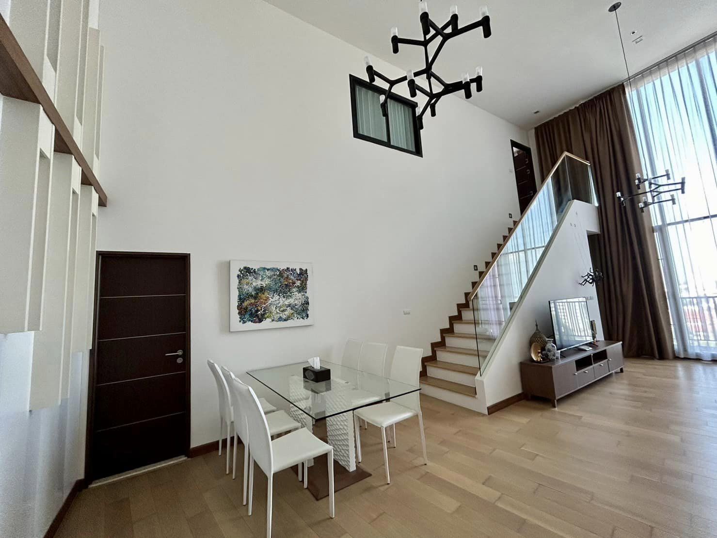 Astra Condo - Image 2