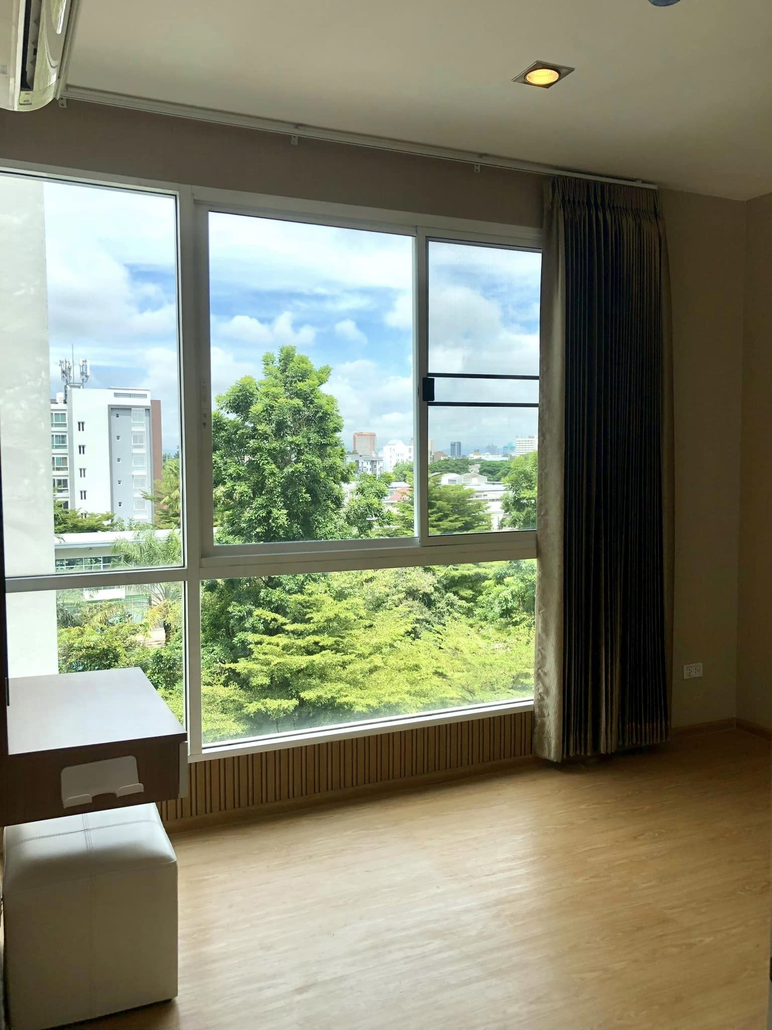 One Plus Nineteen 4 Condominium - Image 1