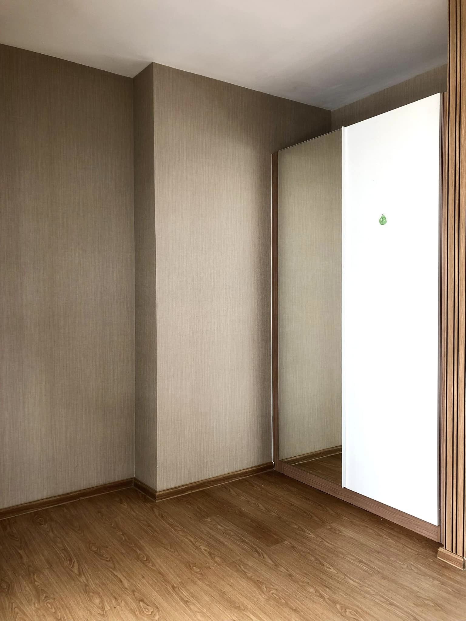 One Plus Nineteen 4 Condominium - Image 7