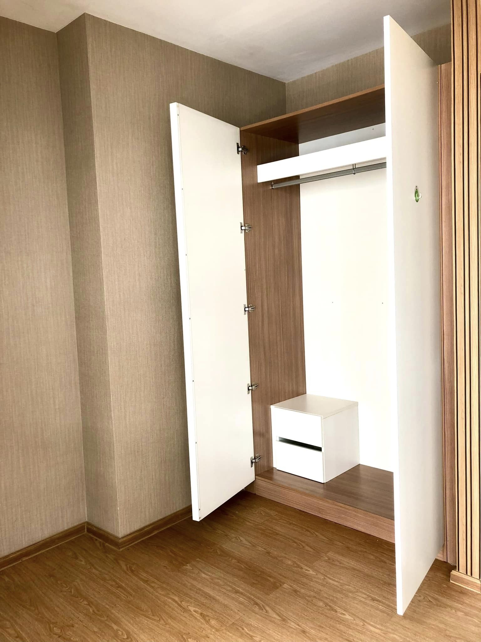 One Plus Nineteen 4 Condominium - Image 9